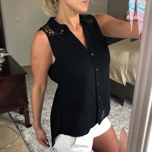 NWOT Carmen Marc Valvo Blouse